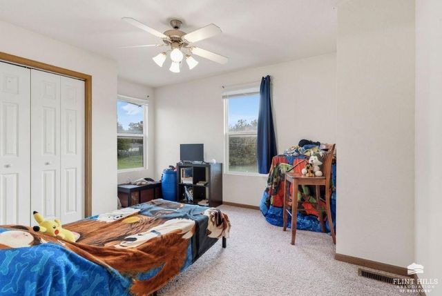 2730 Buttonwood Drive, Manhattan, KS 66502