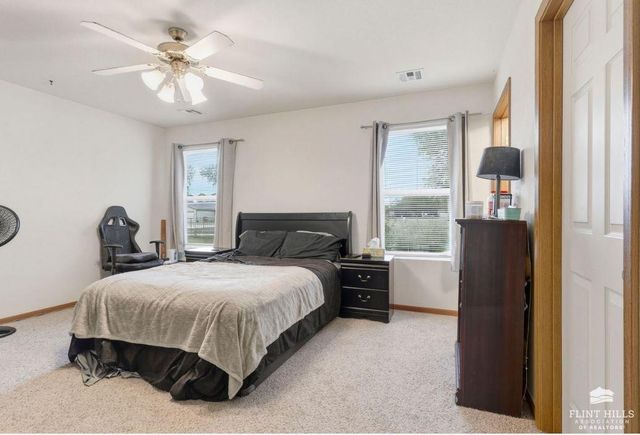 2730 Buttonwood Drive, Manhattan, KS 66502