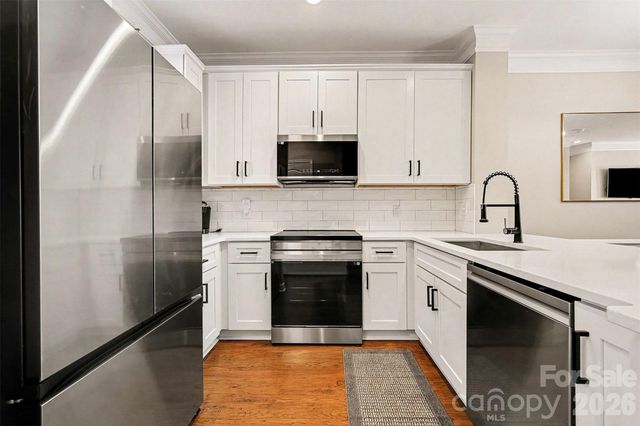 9813 Longstone Lane, Charlotte, NC 28277