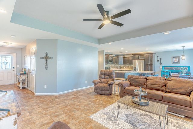 6032 Whitecliff Dr, Jonesboro, AR 72405