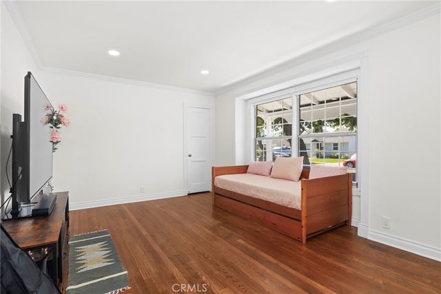 5960 Pepperwood Avenue, Lakewood, CA 90712