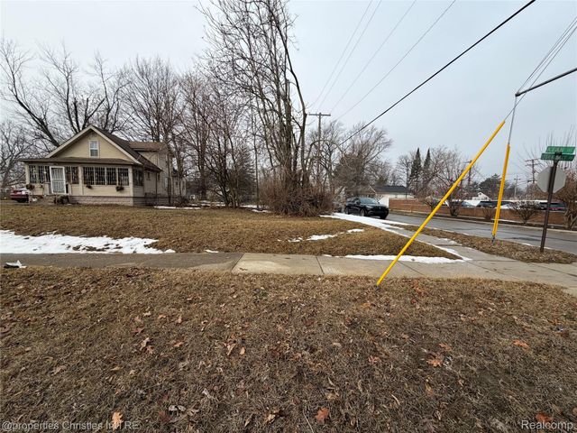 0 John Daly, Inkster, MI 48141