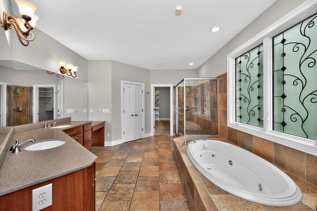 6607 Red Hawk Court, Hamilton Twp, OH 45039