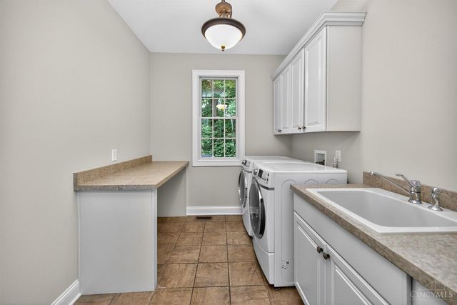 6607 Red Hawk Court, Hamilton Twp, OH 45039