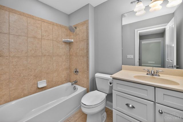 6607 Red Hawk Court, Hamilton Twp, OH 45039