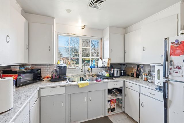 1378 NW Conklin Avenue, Grants Pass, OR 97526