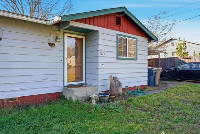 1378 NW Conklin Avenue, Grants Pass, OR 97526