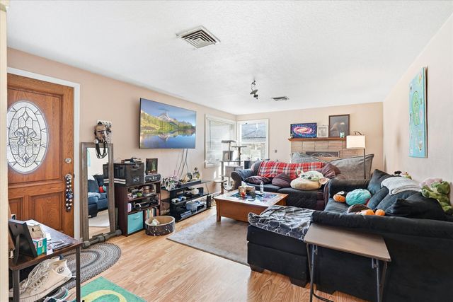 1378 NW Conklin Avenue, Grants Pass, OR 97526