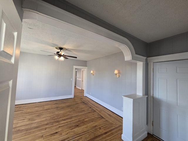 3 North Woodford St 2, Worcester, MA 01604