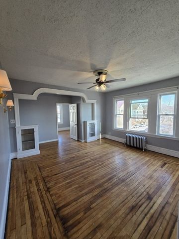 3 North Woodford St 2, Worcester, MA 01604