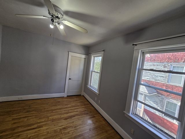 3 North Woodford St 2, Worcester, MA 01604