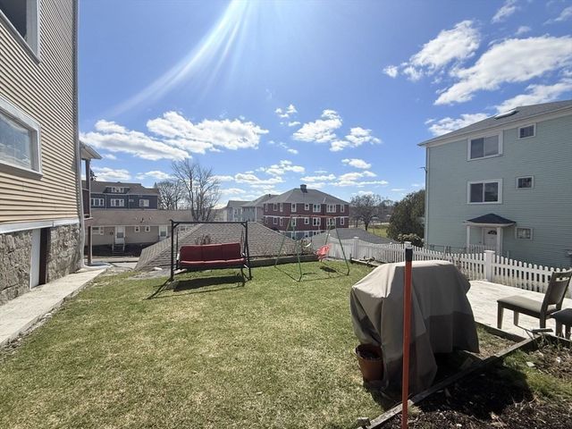 3 North Woodford St 2, Worcester, MA 01604