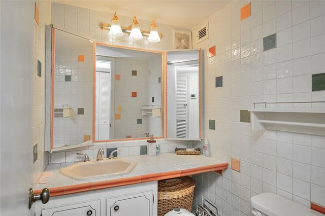 3540 Ocean Boulevard 303, Palm Beach, FL 33480