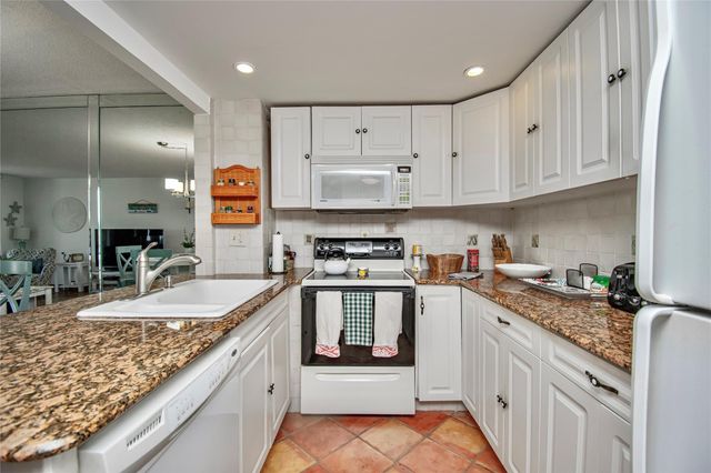 3540 Ocean Boulevard 303, Palm Beach, FL 33480