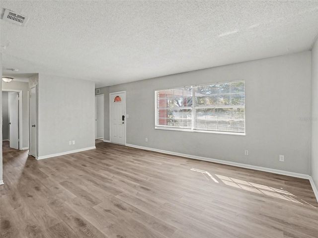 555 THOMAS JEFFERSON WAY, Orlando, FL 32809