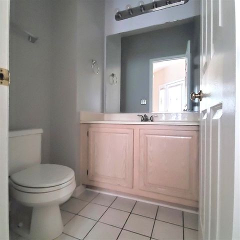 147 Polaris Drive, Lake In The Hills, IL 60156