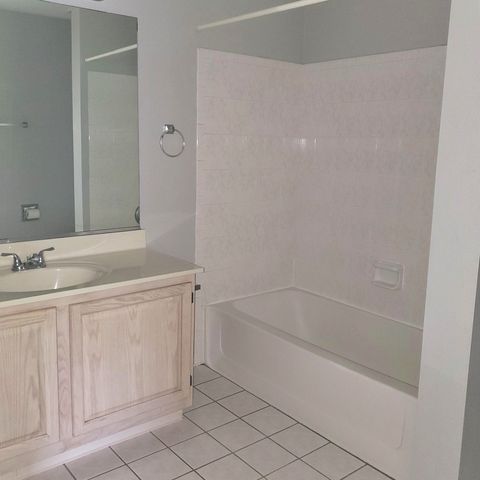 147 Polaris Drive, Lake In The Hills, IL 60156