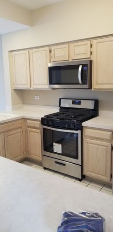 147 Polaris Drive, Lake In The Hills, IL 60156