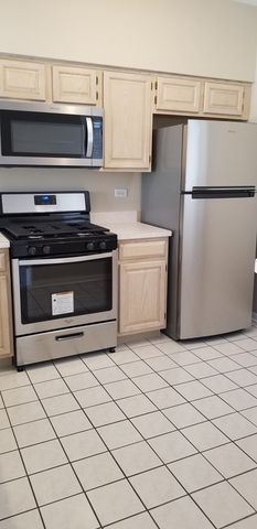 147 Polaris Drive, Lake In The Hills, IL 60156