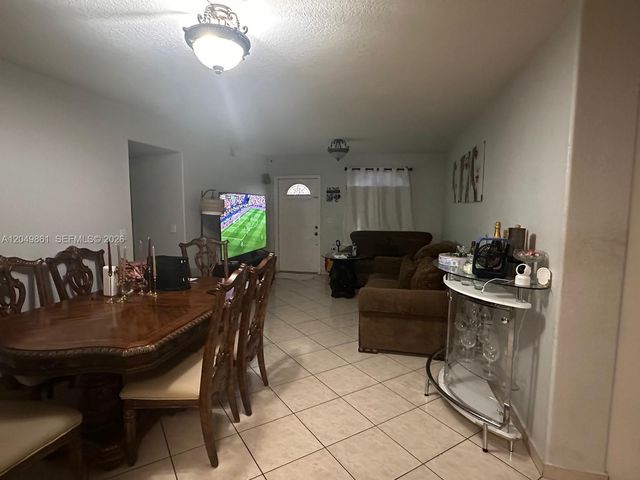 11053 W Okeechobee Rd 102, Hialeah Gardens, FL 33018