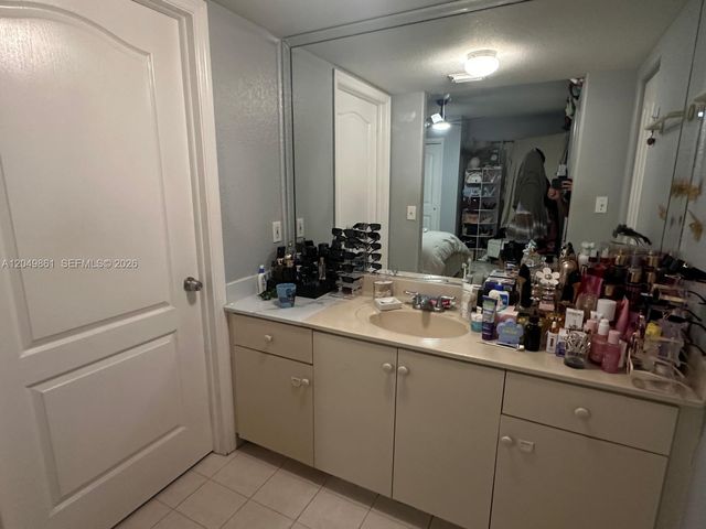 11053 W Okeechobee Rd 102, Hialeah Gardens, FL 33018