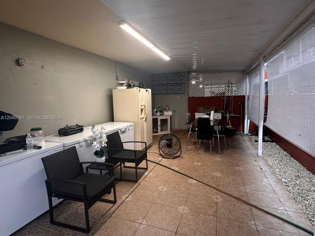11053 W Okeechobee Rd 102, Hialeah Gardens, FL 33018