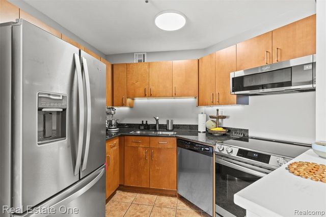 1001 W Jefferson Avenue 24D, Detroit, MI 48226