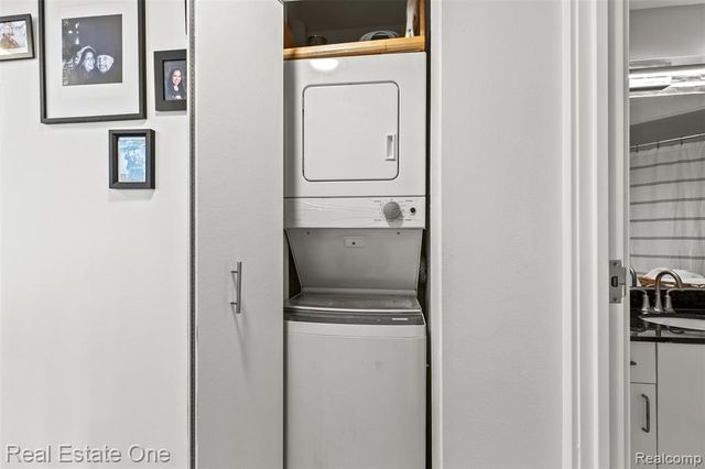 1001 W Jefferson Avenue 24D, Detroit, MI 48226