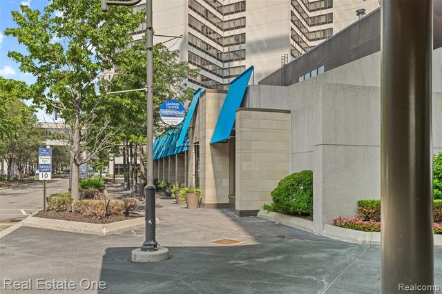 1001 W Jefferson Avenue 24D, Detroit, MI 48226
