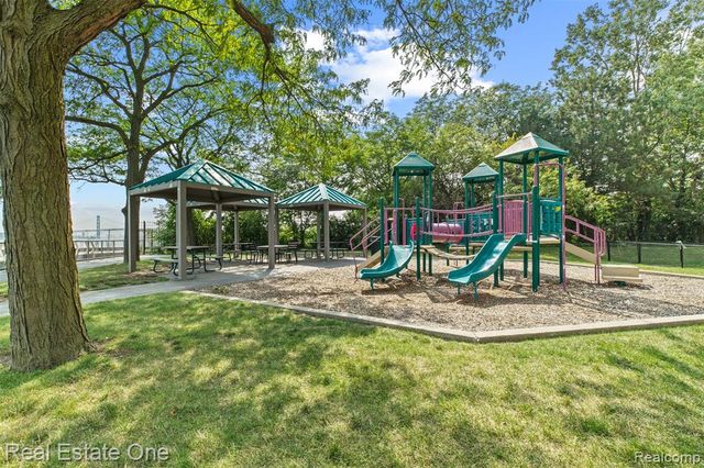 1001 W Jefferson Avenue 24D, Detroit, MI 48226