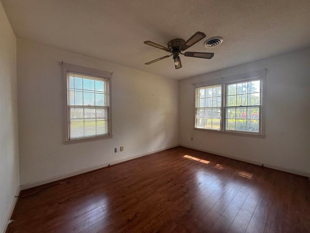 101 Morris Circle, Hemingway, SC 29554