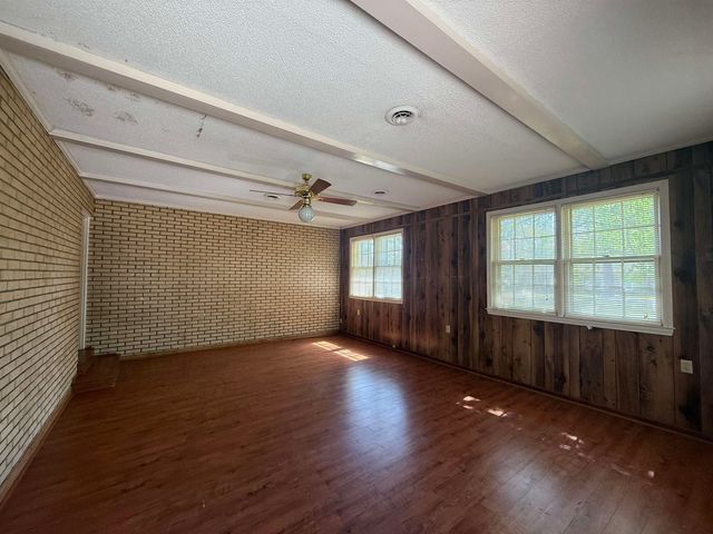 101 Morris Circle, Hemingway, SC 29554