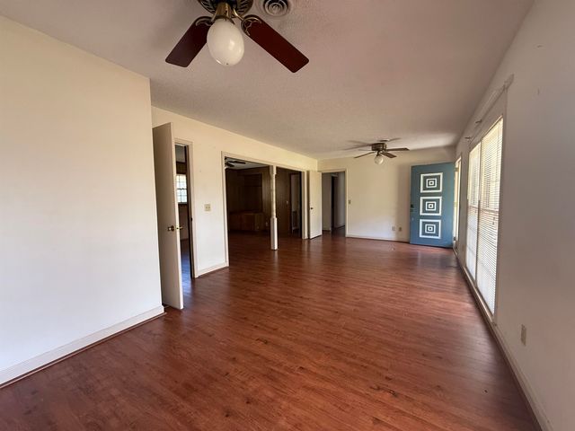 101 Morris Circle, Hemingway, SC 29554