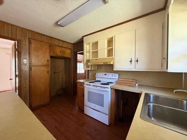 101 Morris Circle, Hemingway, SC 29554