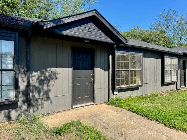 506 Cormay Court B, Springdale, AR 72764