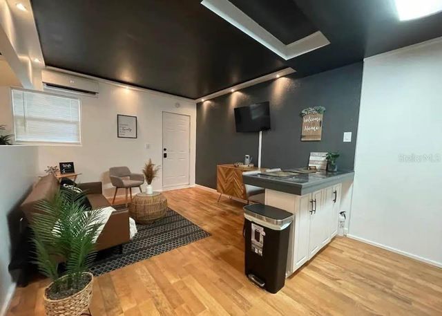 7908 W ELM STREET, Tampa, FL 33615