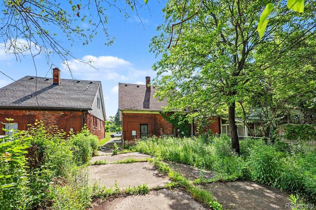 19539 Hickory Street, Detroit, MI 48205