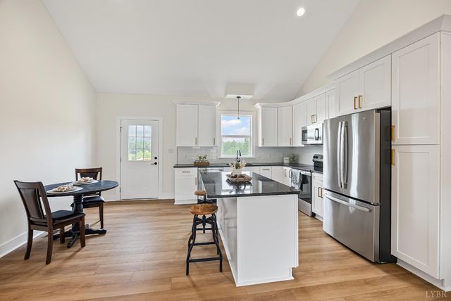 157 Fox Hall Dr, Amherst, VA 24521