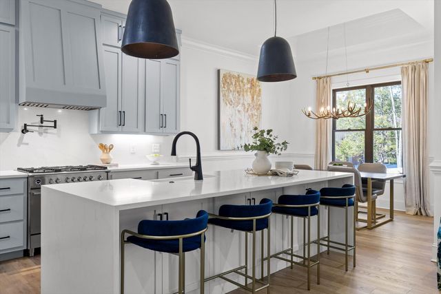 8293 Mountain Laurel Trail, Signal Mountain, TN 37377