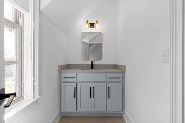 8293 Mountain Laurel Trail, Signal Mountain, TN 37377