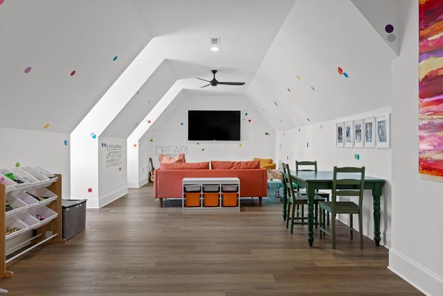 8293 Mountain Laurel Trail, Signal Mountain, TN 37377