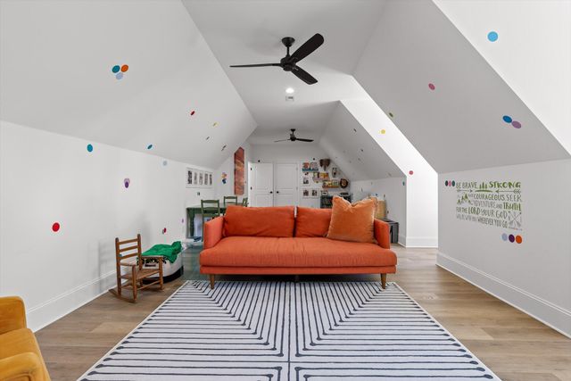 8293 Mountain Laurel Trail, Signal Mountain, TN 37377