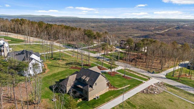 8293 Mountain Laurel Trail, Signal Mountain, TN 37377