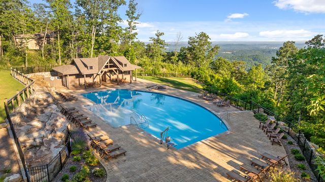 8293 Mountain Laurel Trail, Signal Mountain, TN 37377