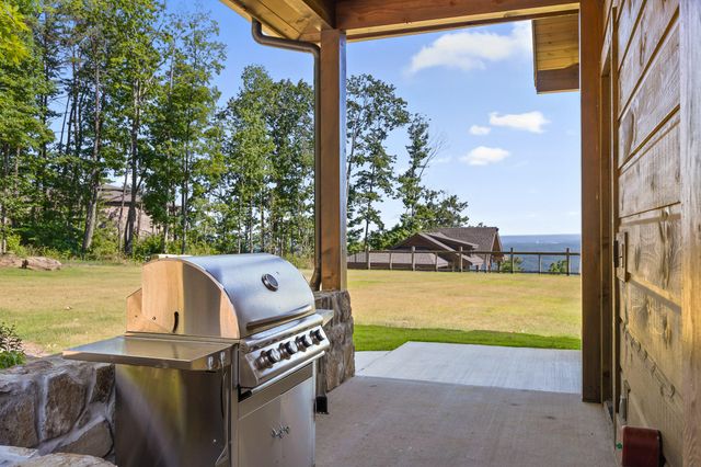 8293 Mountain Laurel Trail, Signal Mountain, TN 37377