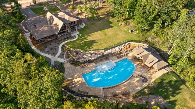 8293 Mountain Laurel Trail, Signal Mountain, TN 37377