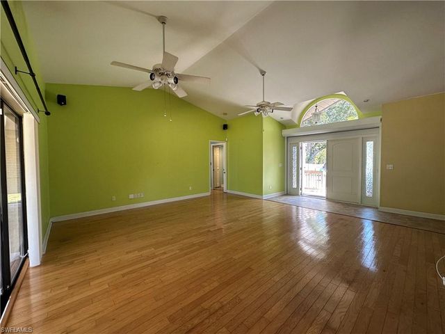 20600 Charing Cross CIR, Estero, FL 33928