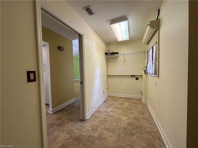 20600 Charing Cross CIR, Estero, FL 33928