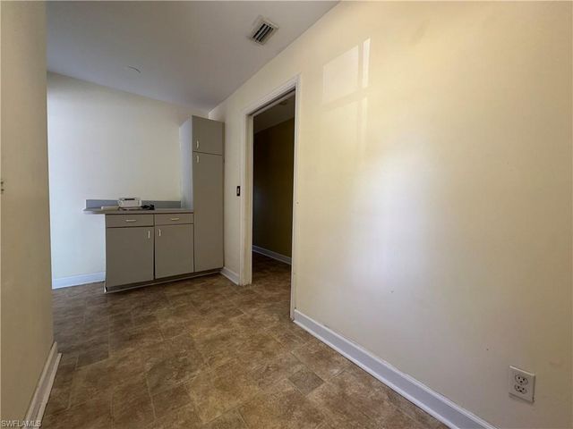 20600 Charing Cross CIR, Estero, FL 33928