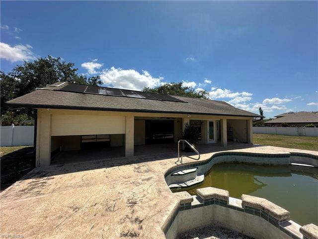 20600 Charing Cross CIR, Estero, FL 33928